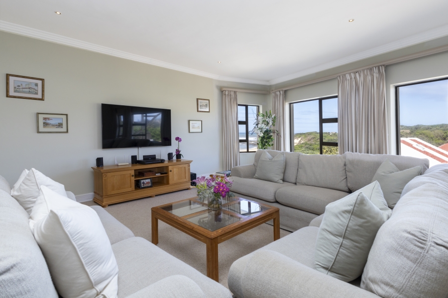 4 Bedroom Property for Sale in West Beach Eastern Cape